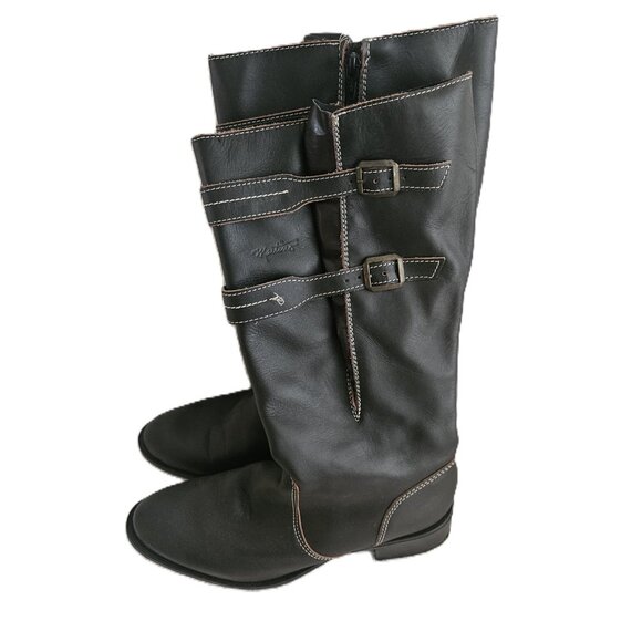 Boots - Picture 1 of 5